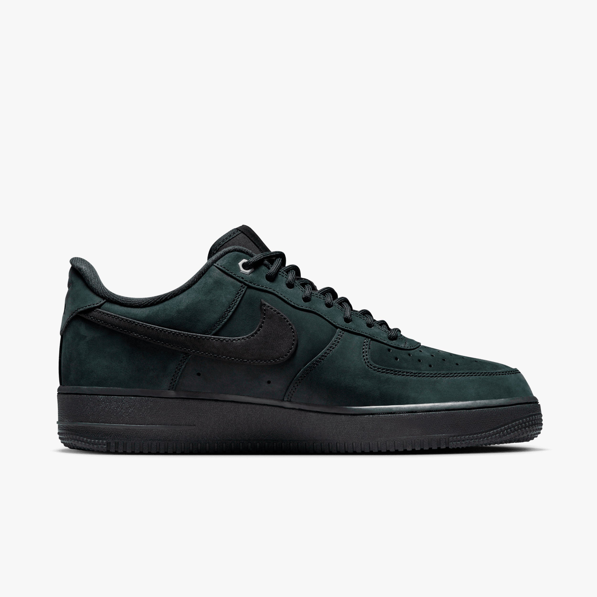 Nike Air Force 1 07 WB