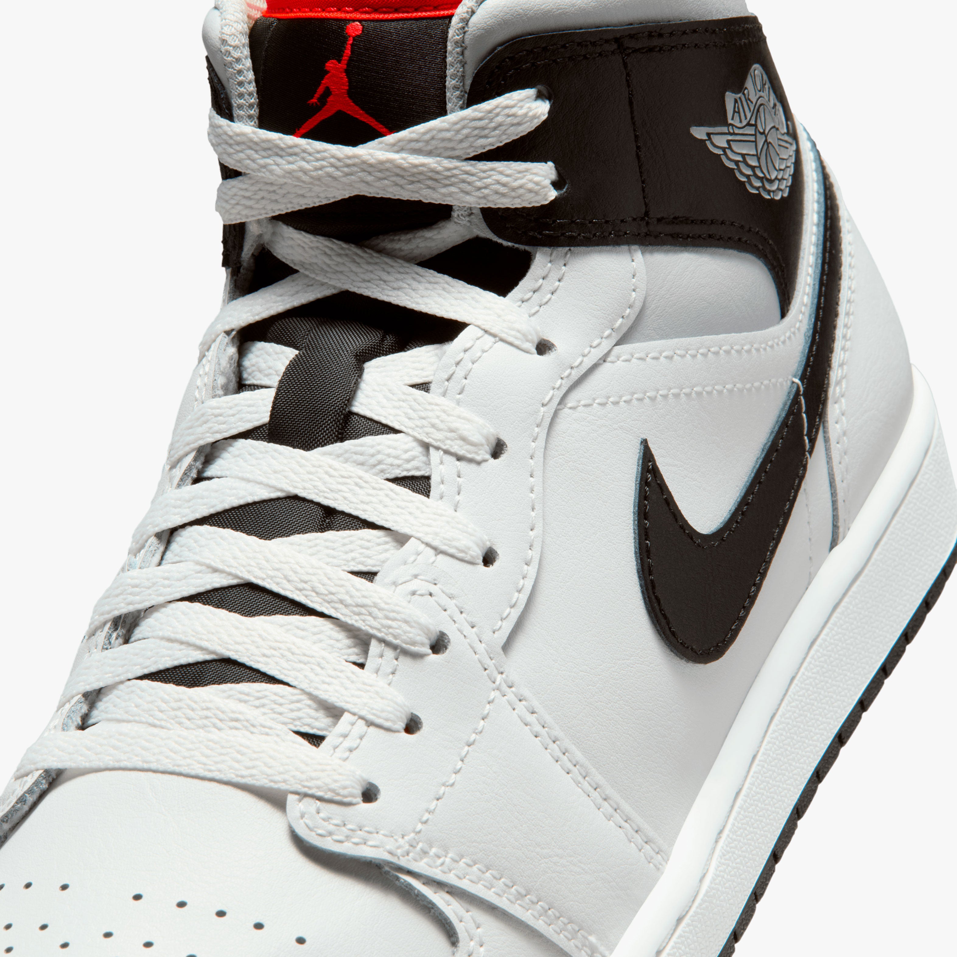 Air Jordan 1 Mid