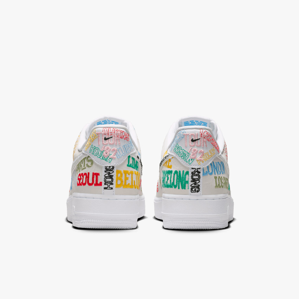 Nike Air Force 1 07 LV8