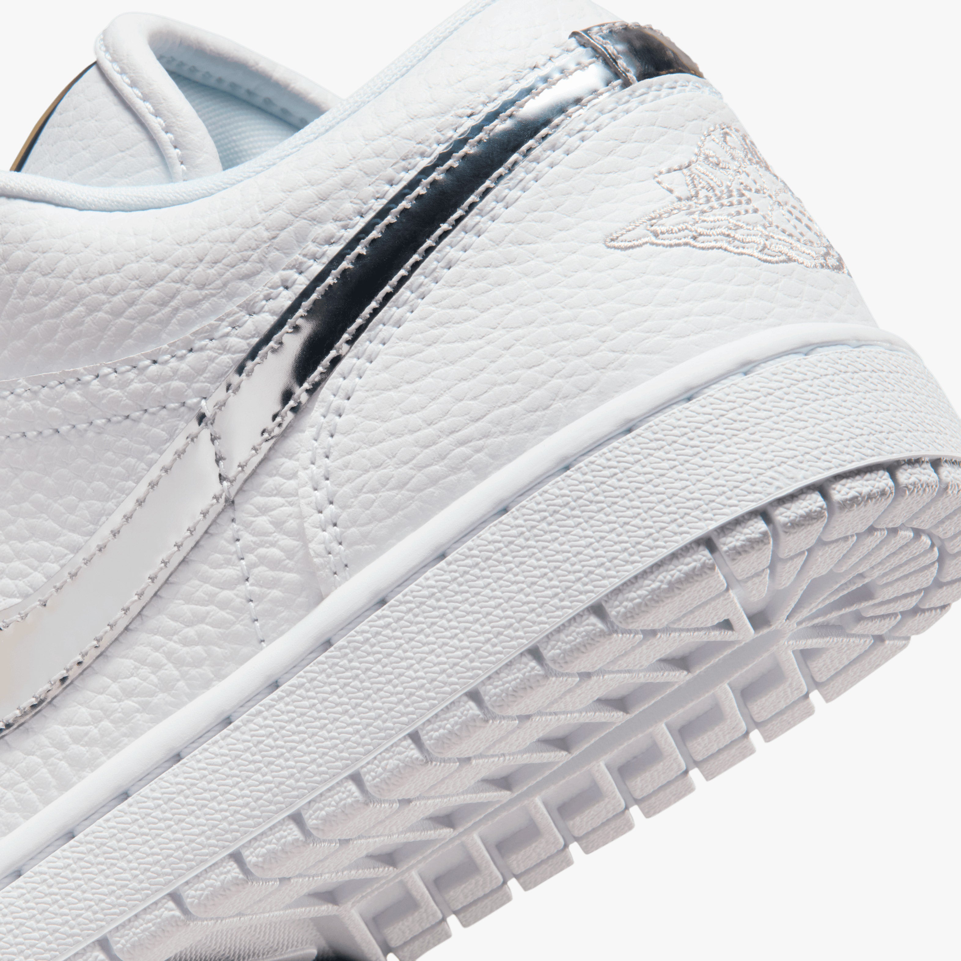 Air Jordan 1 Low SE
