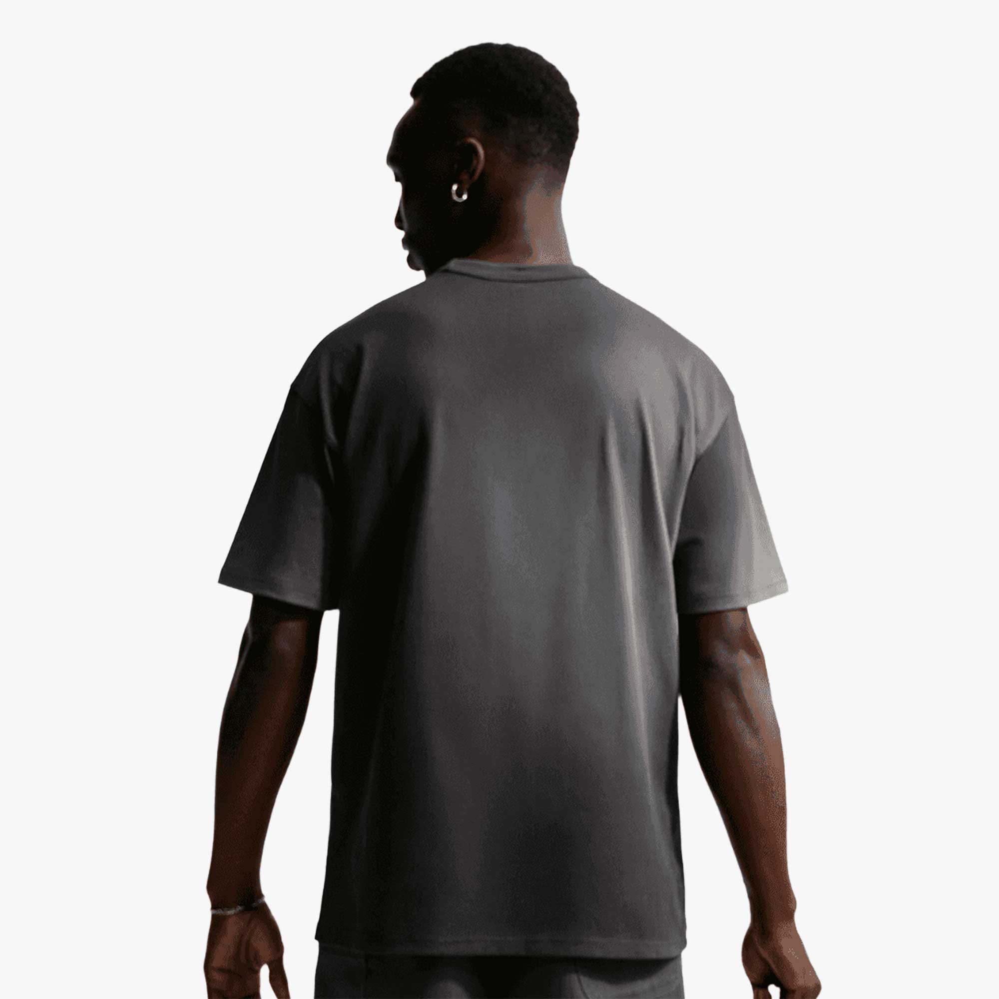 Nike Camiseta Sportswear Premium Essentials