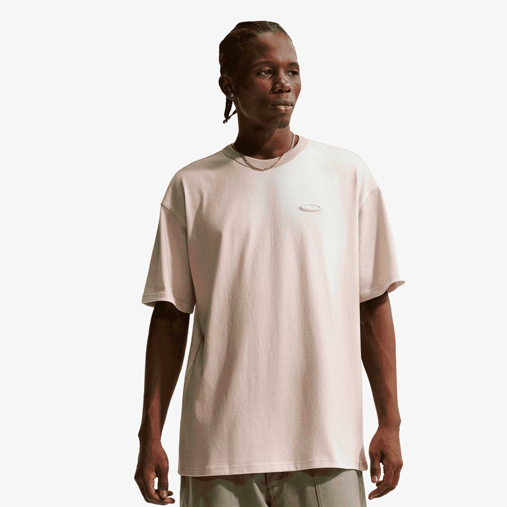 Nike Camiseta Sportswear Premium Essentials