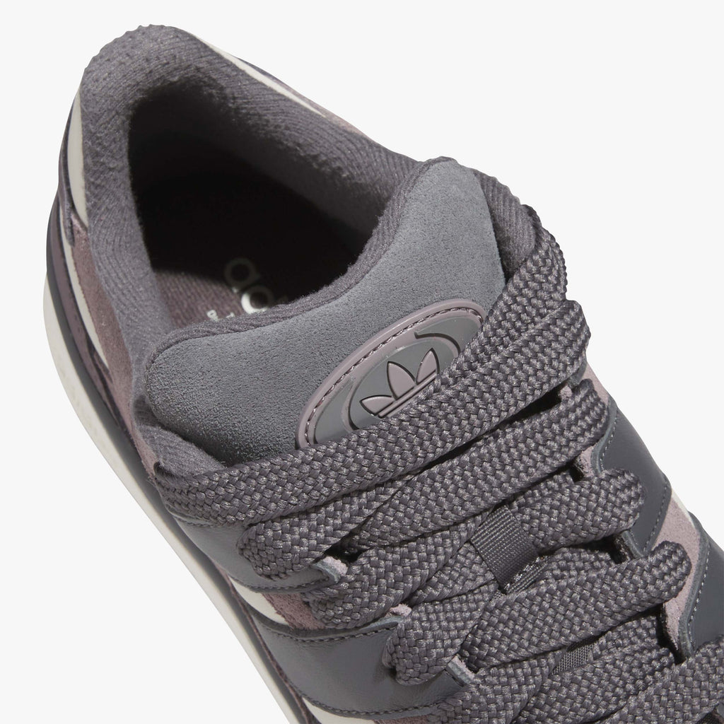 Adidas Forum2000
