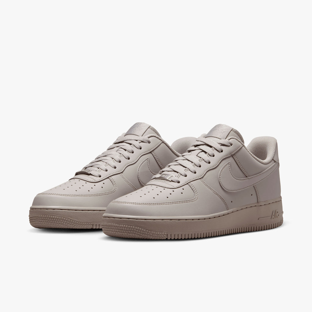 Nike Air Force 1 07