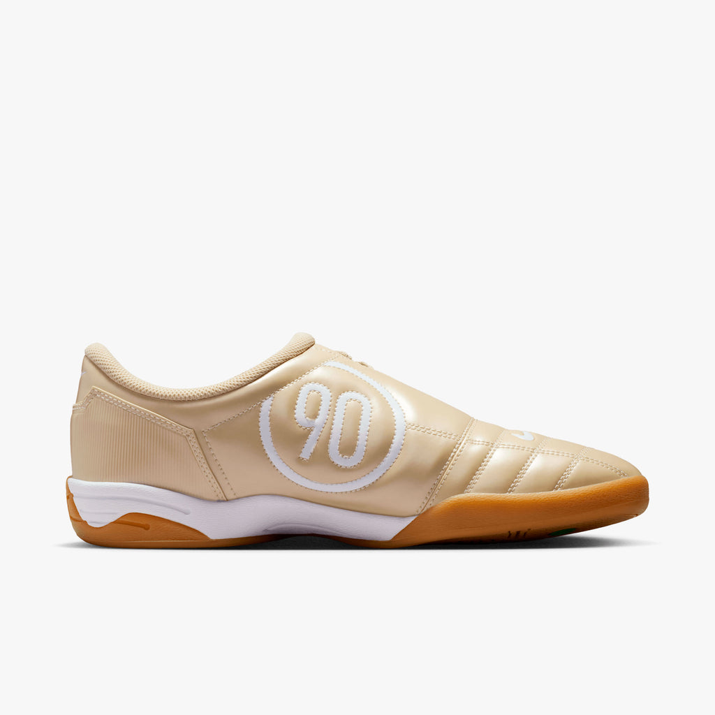 Nike Total 90