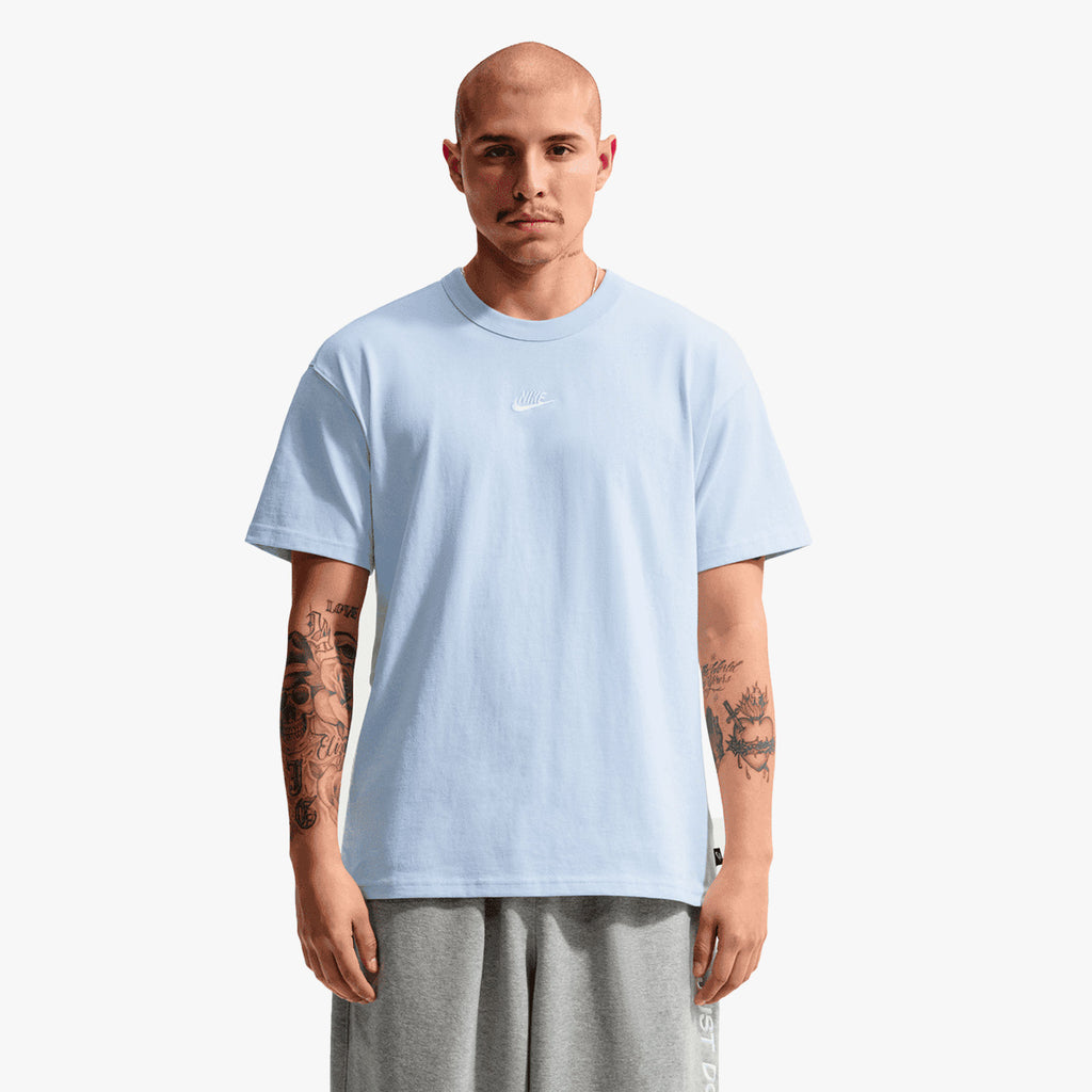 Nike Camiseta Sportswear Premium Essentials