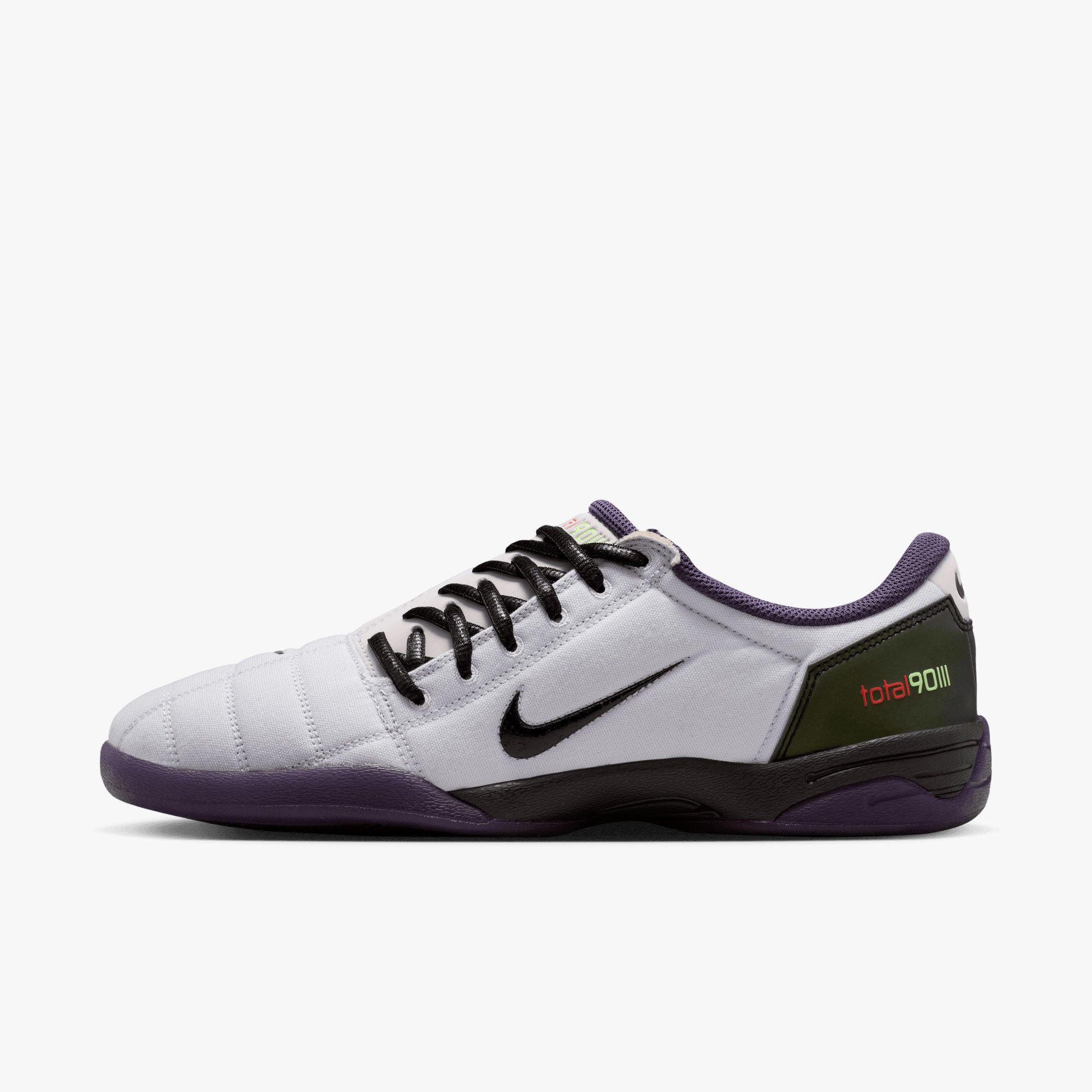 Nike Total 90 SE