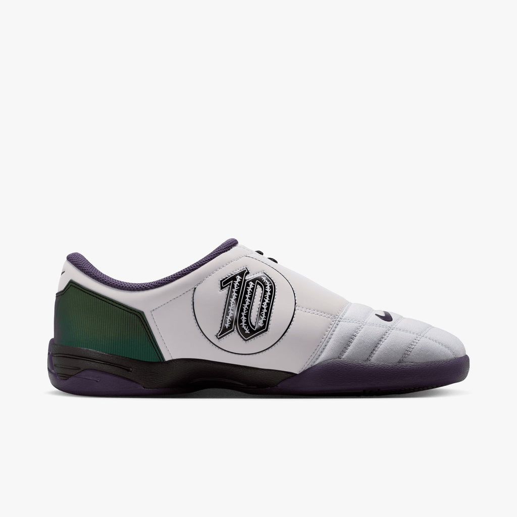 Nike Total 90 SE