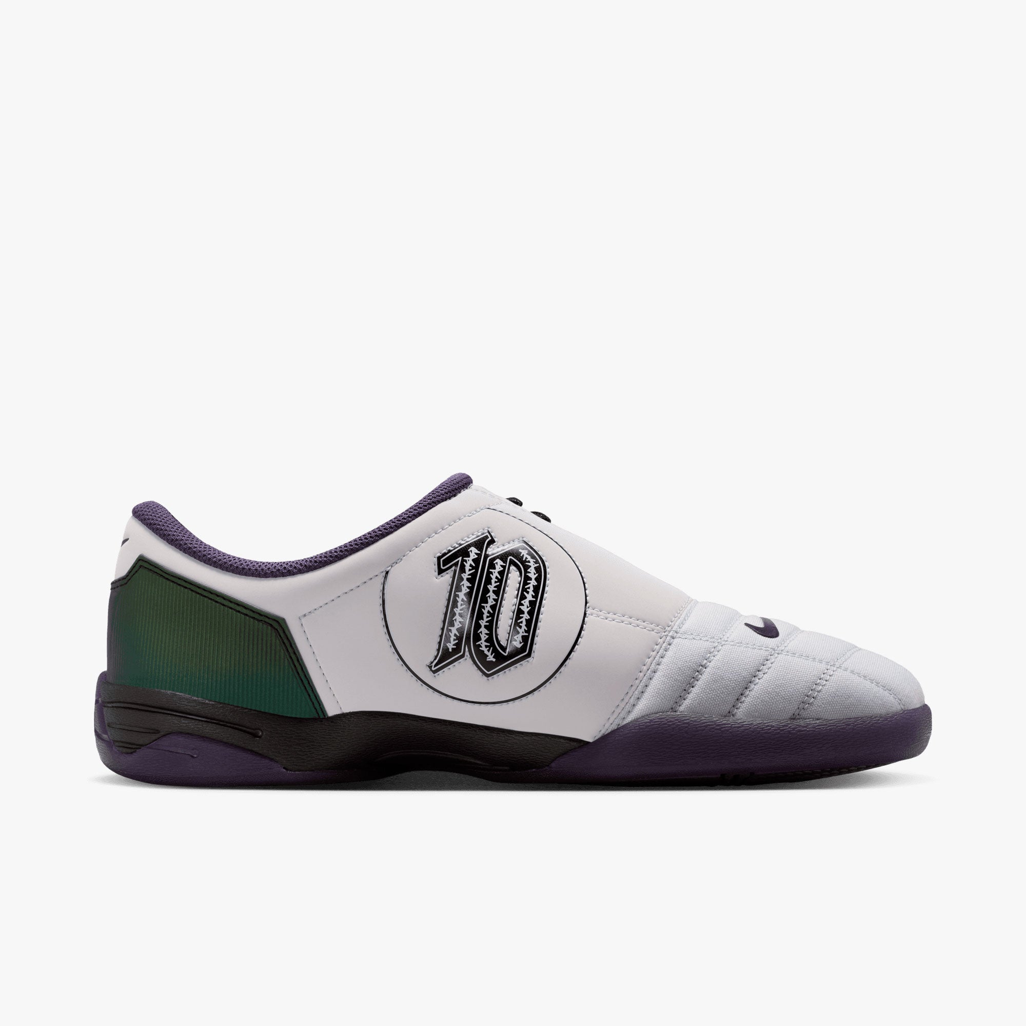 Nike Total 90 SE