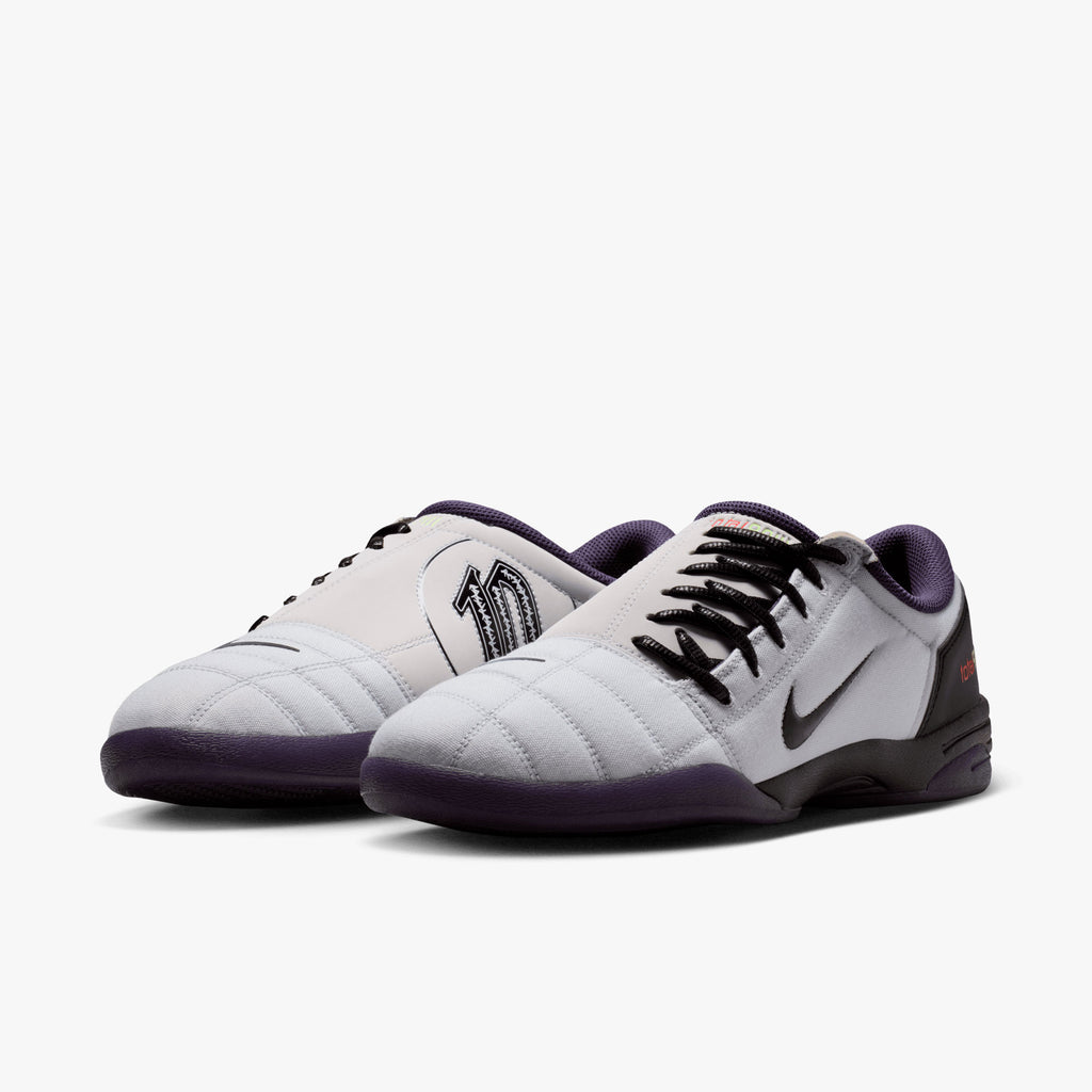 Nike Total 90 SE
