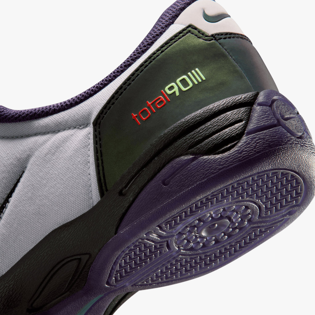 Nike Total 90 SE