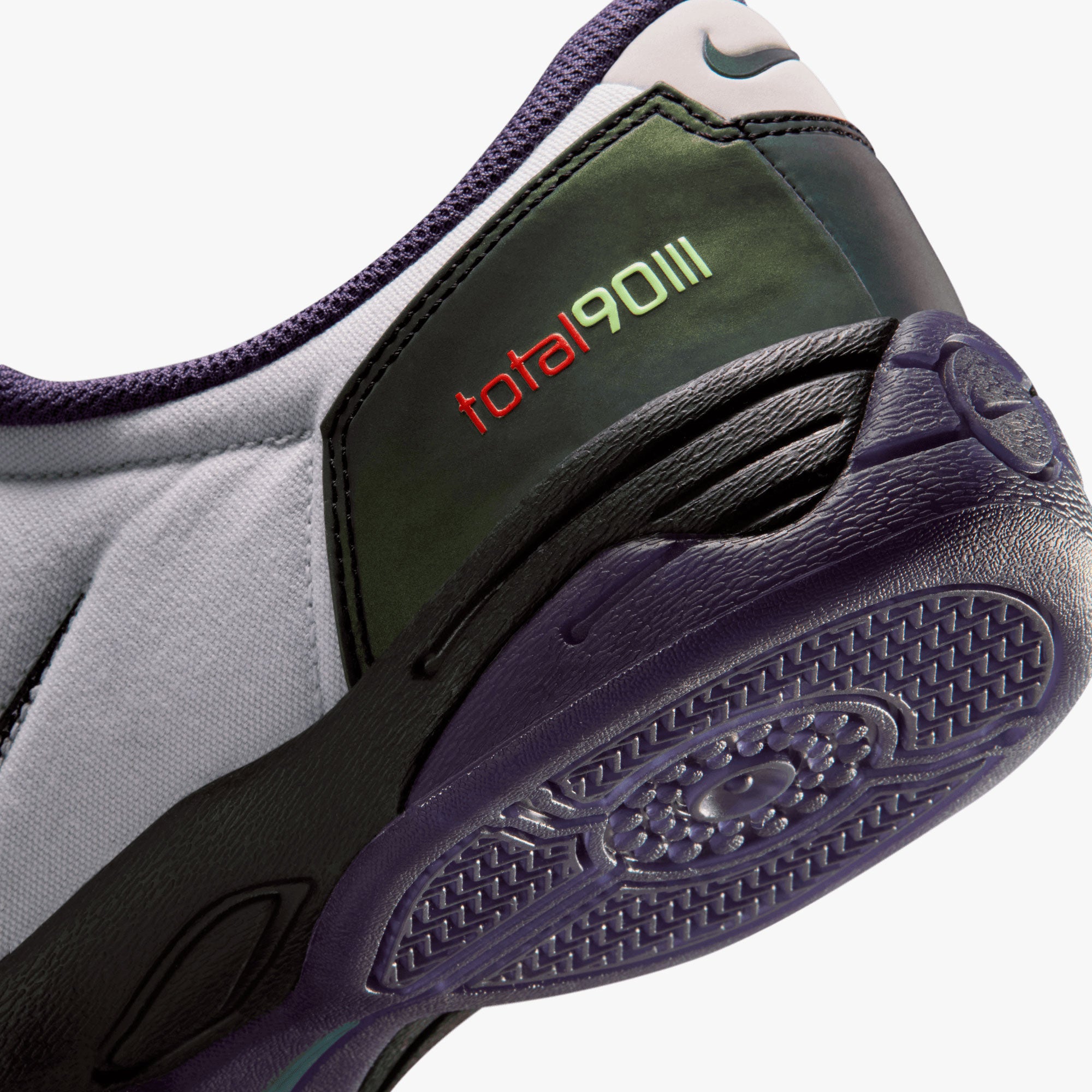 Nike Total 90 SE