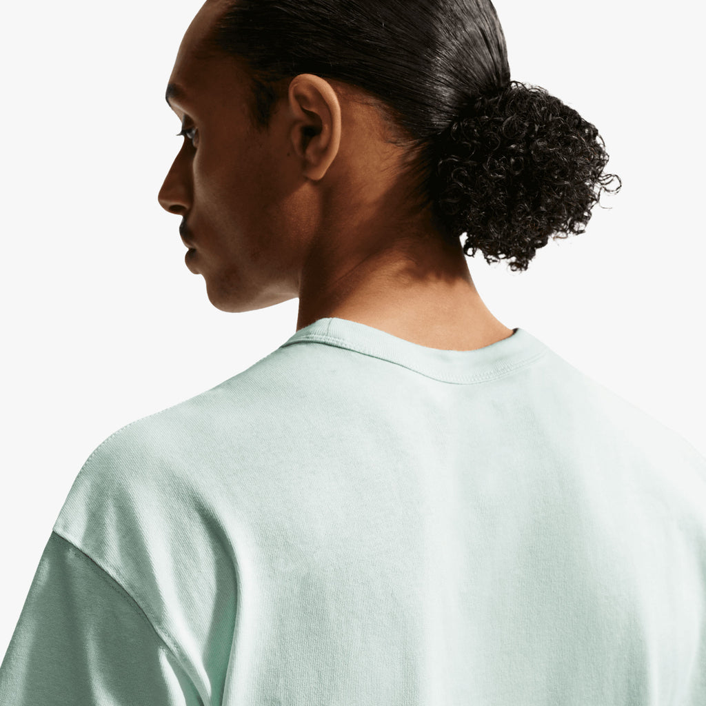 Nike Camiseta Sportswear Premium Essentials