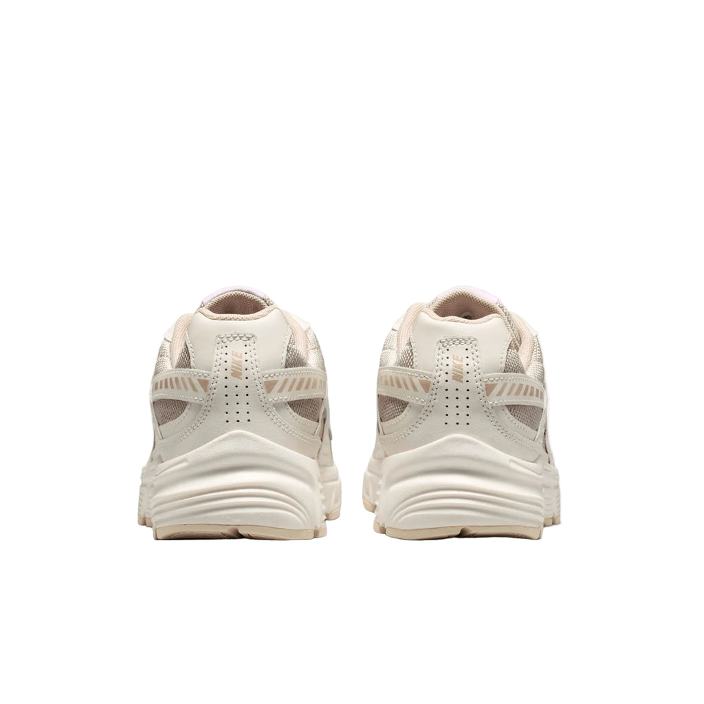 Nike Initiator