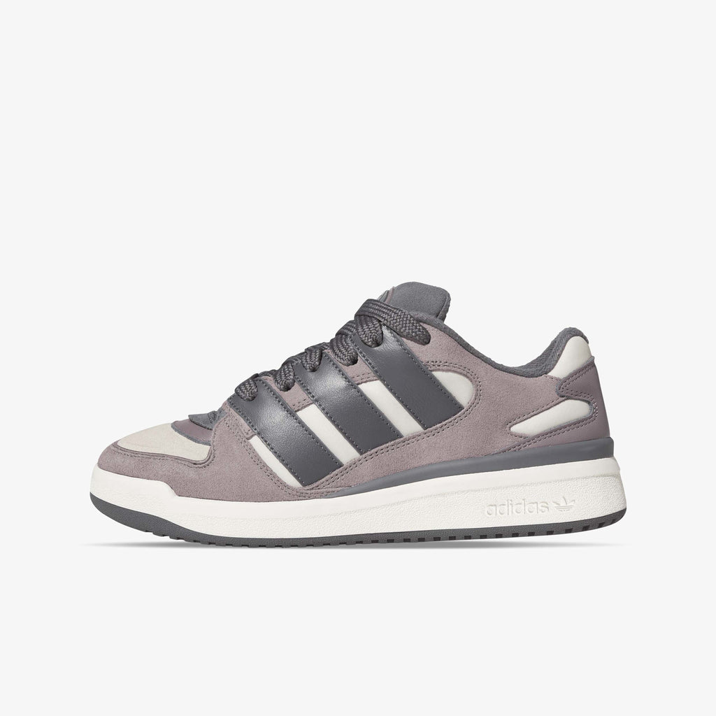 Adidas Forum2000