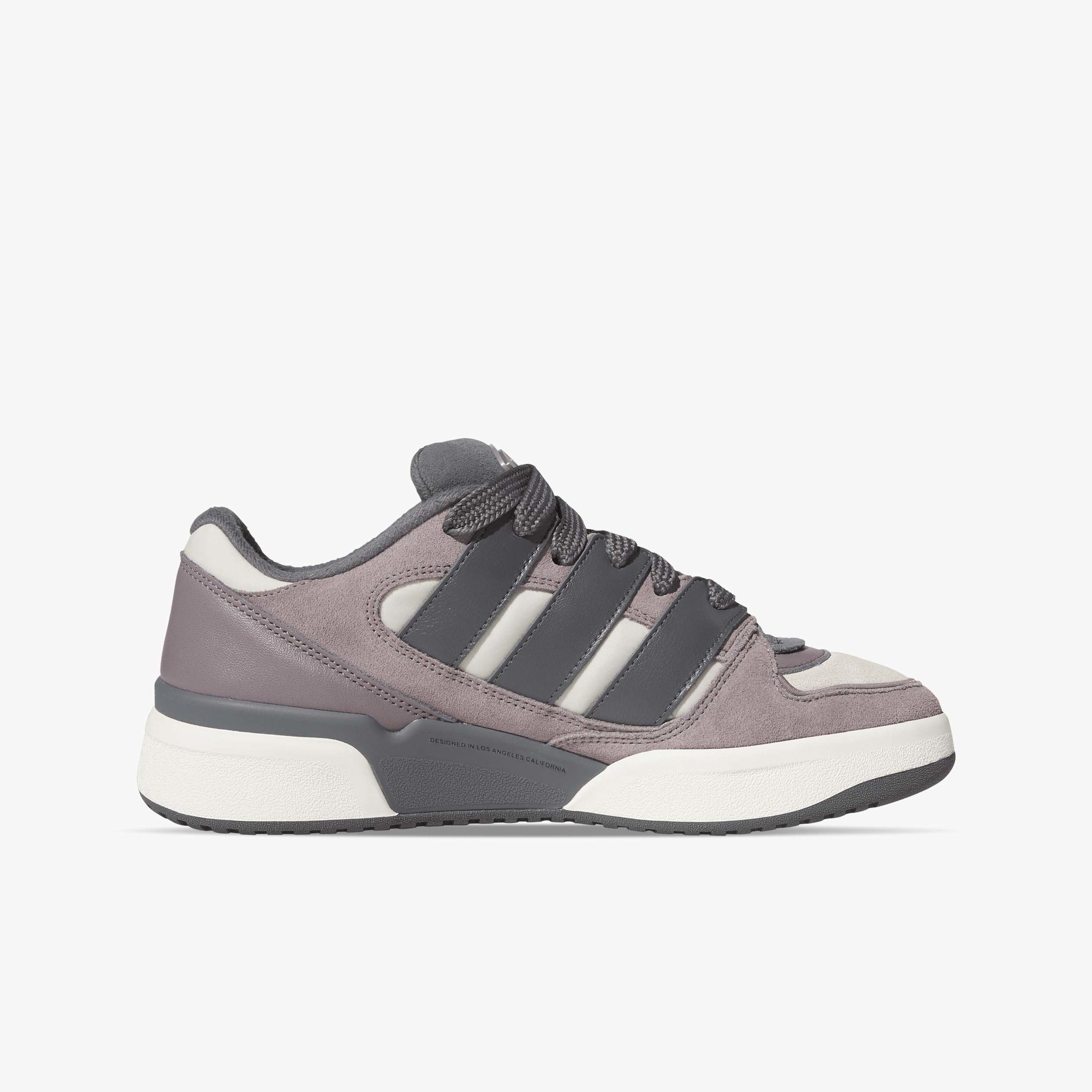 Adidas Forum2000