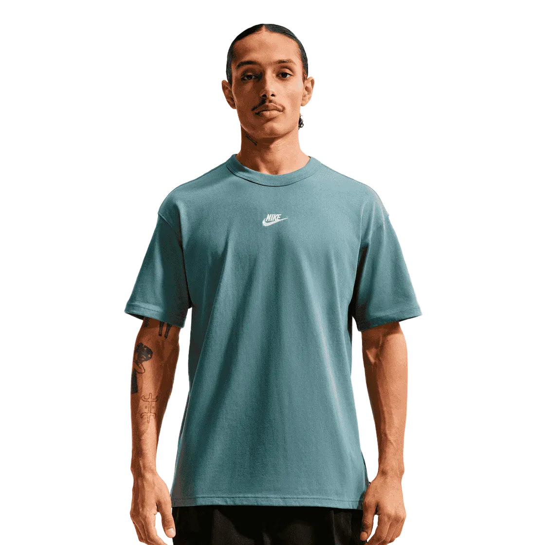 Nike Camiseta Sportswear Premium Essentials