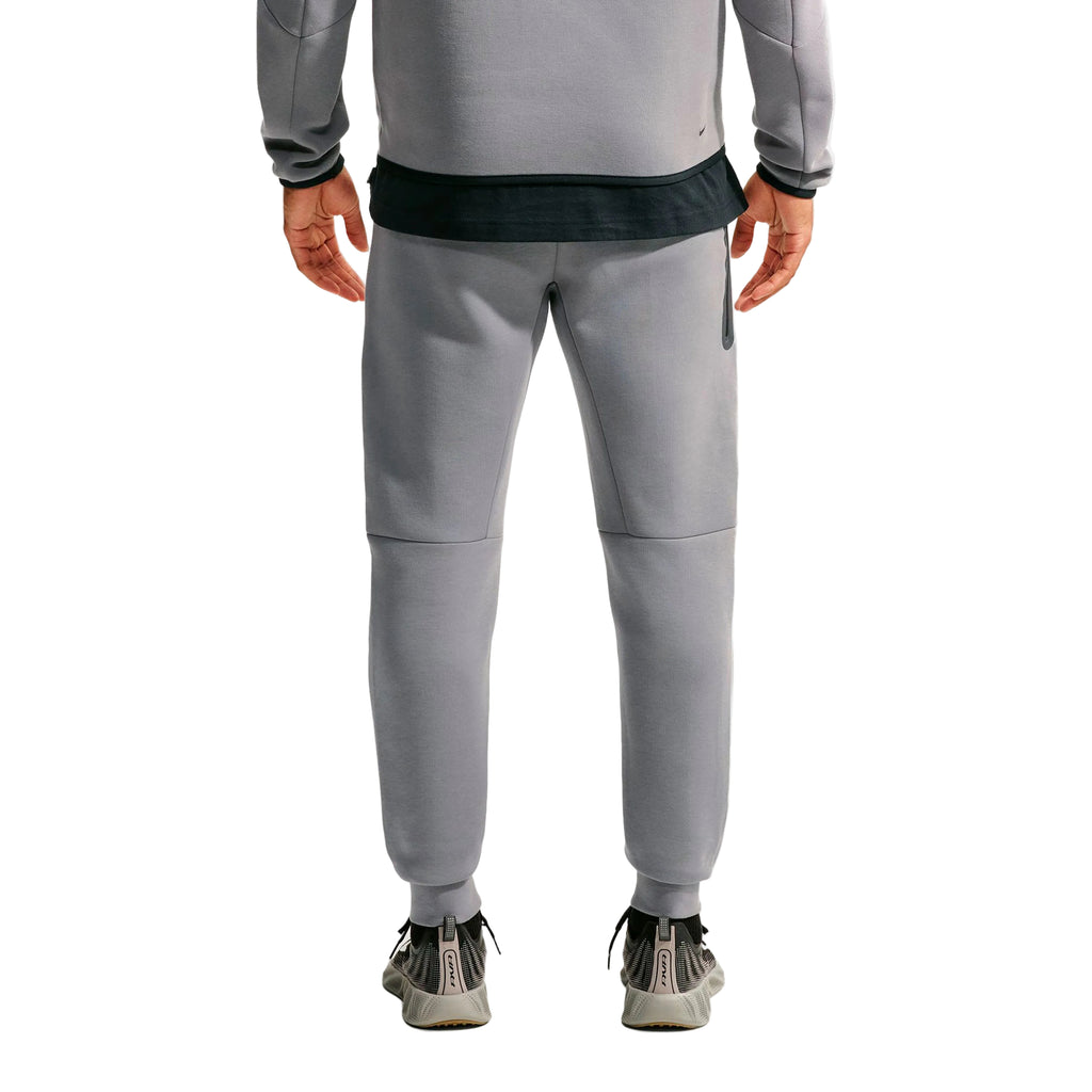 Nike Pantalón Tech