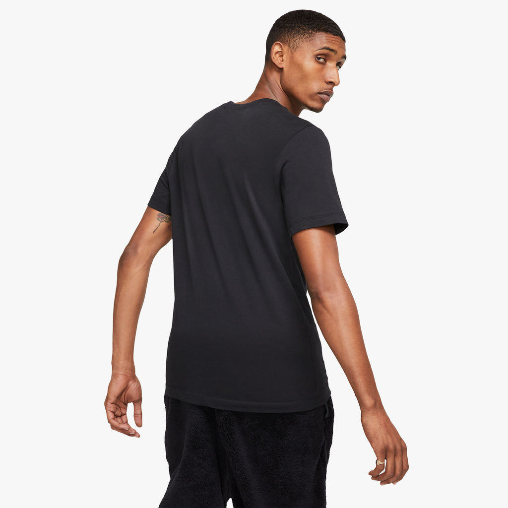 Nike Sportswear Club