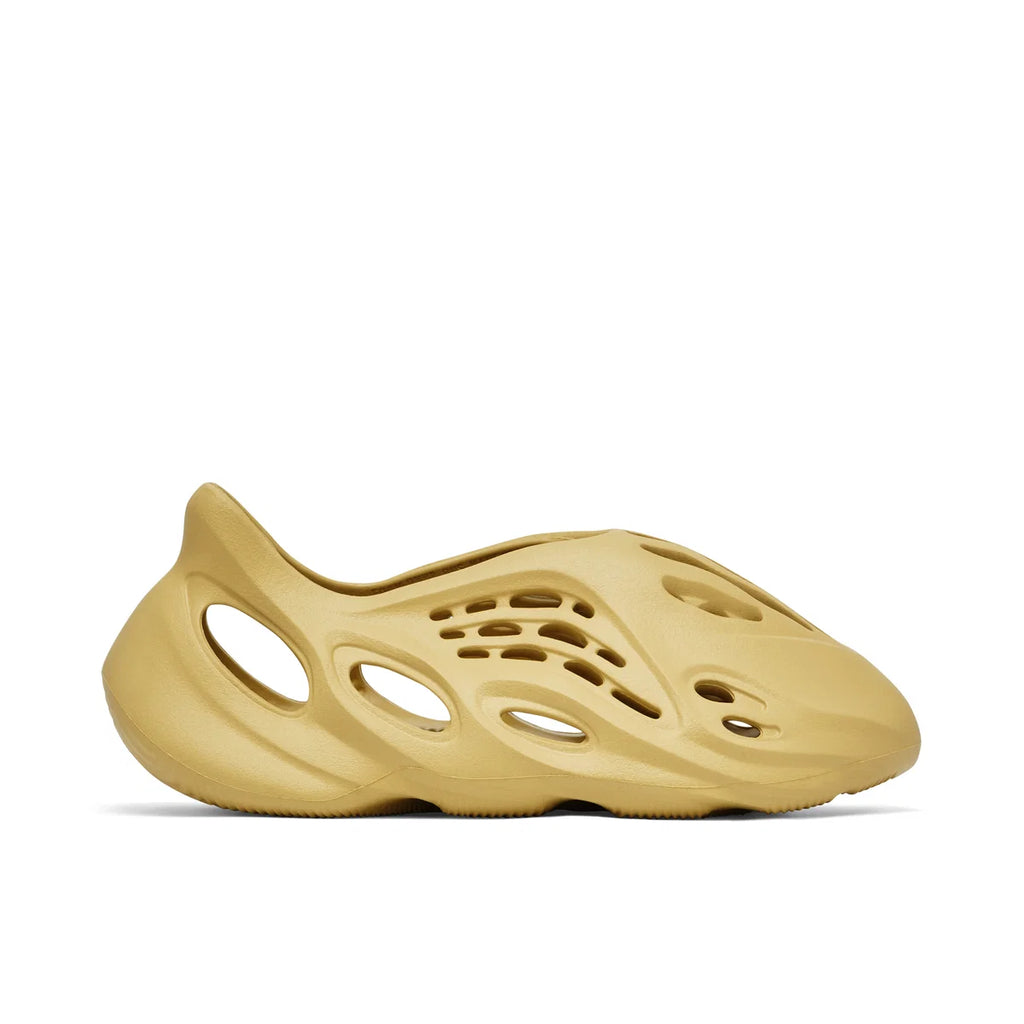 Yeezy Foam Runner "Sulfur"