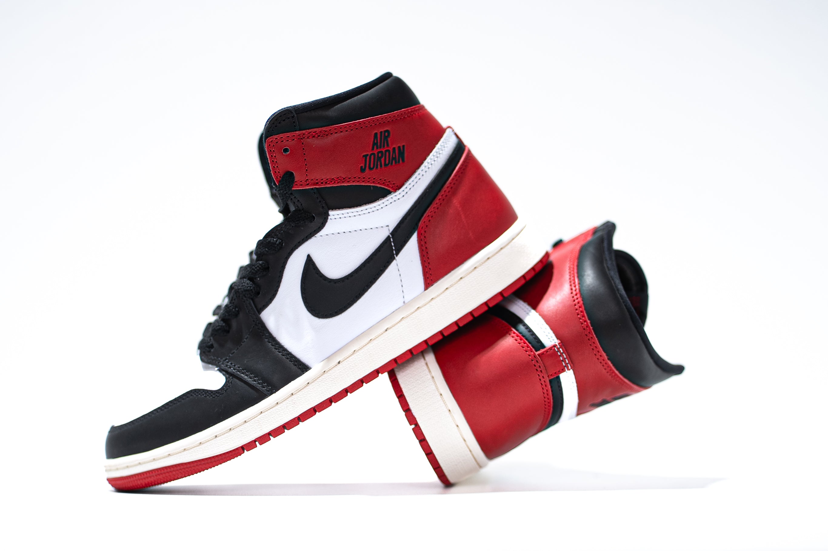 Air Jordan 1 Retro High OG 'Black Toe Reimagined'