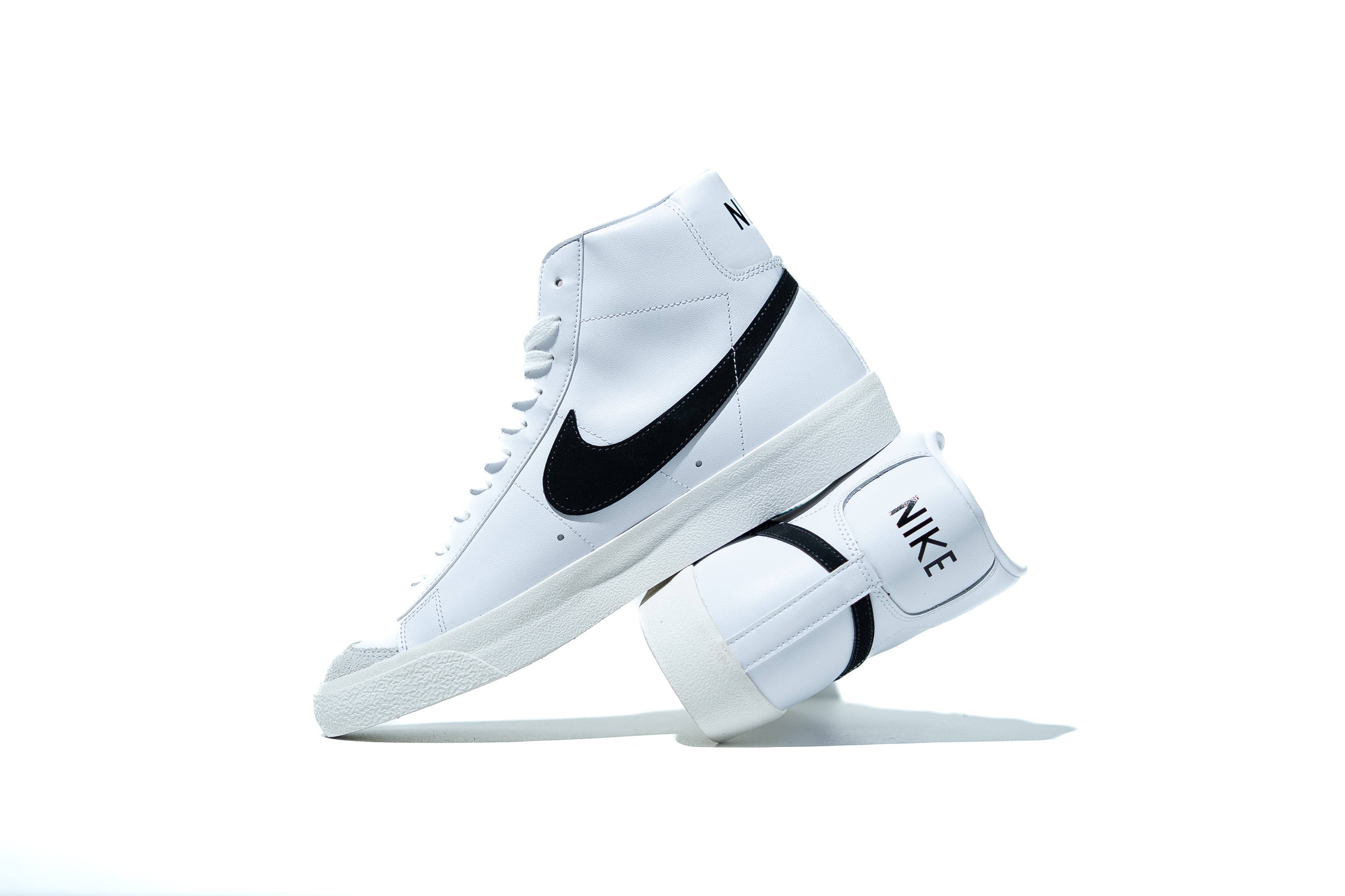 Nike Blazer Mid '77 Vintage 'White Black'