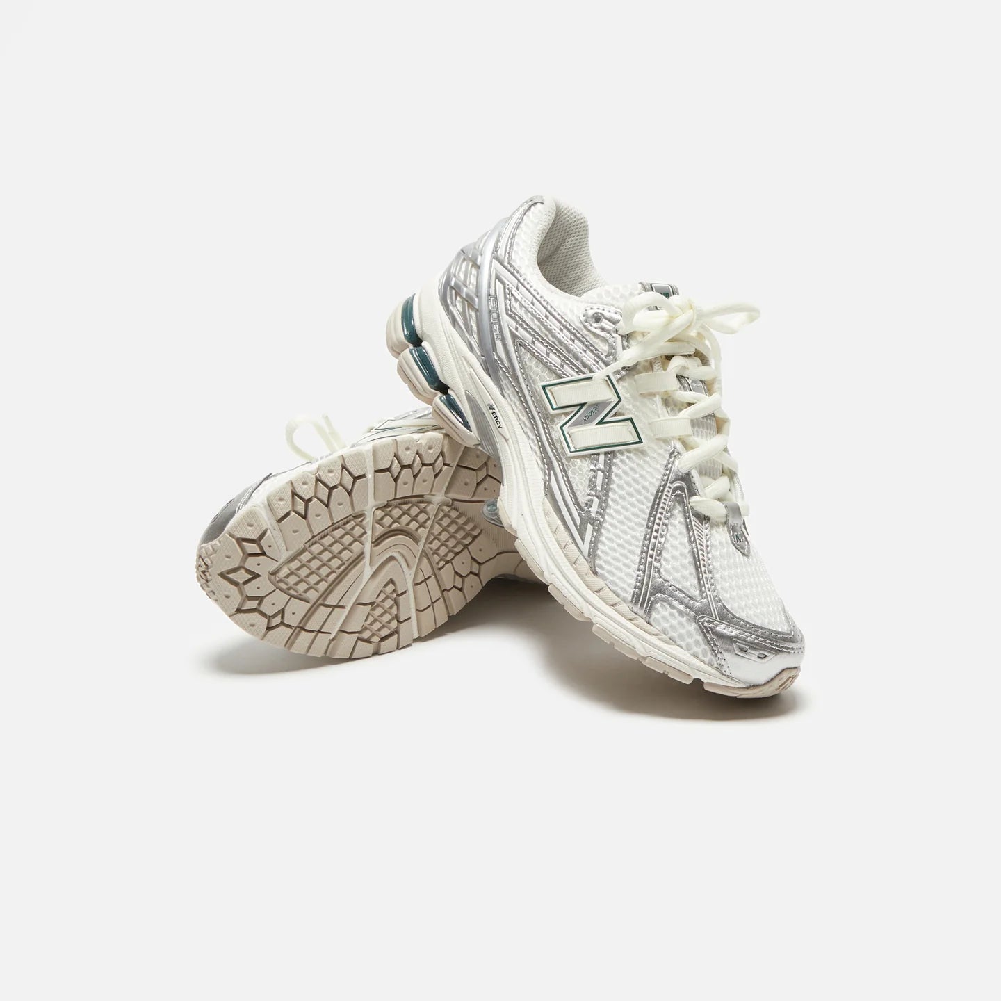 New Balance 1906R Silver Metallic Sea Salt