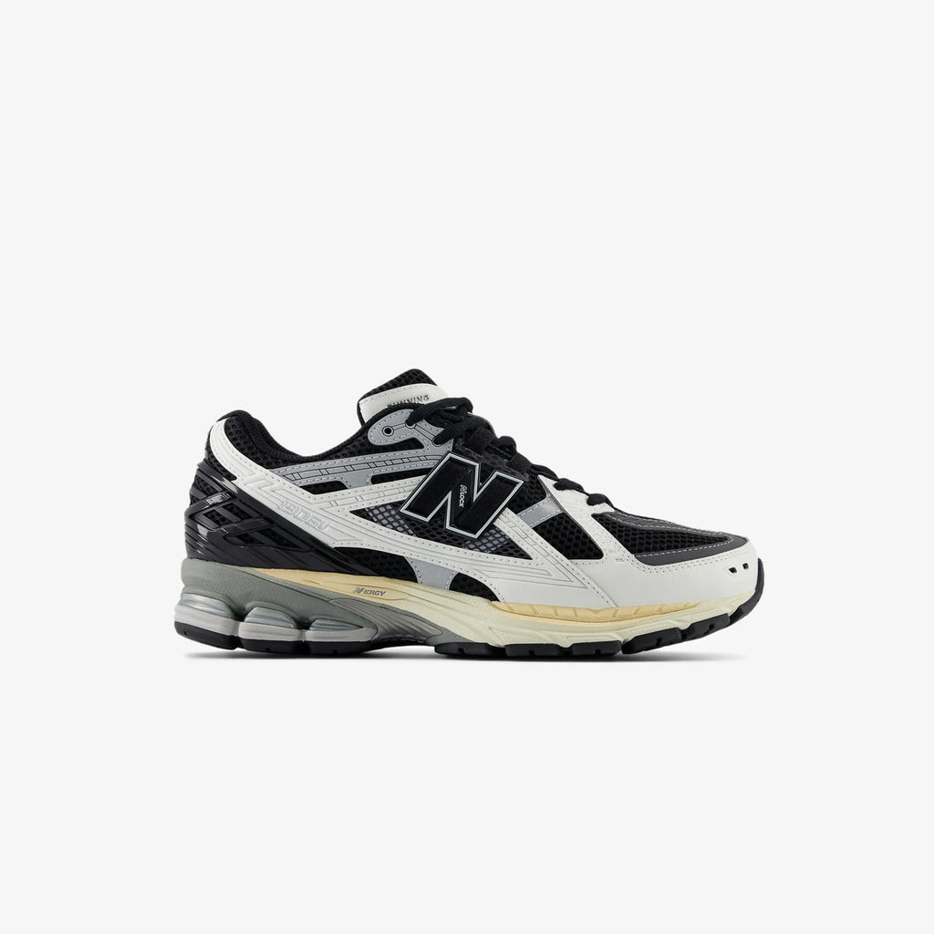 New Balance 1906U Black Sea Salt Magnet