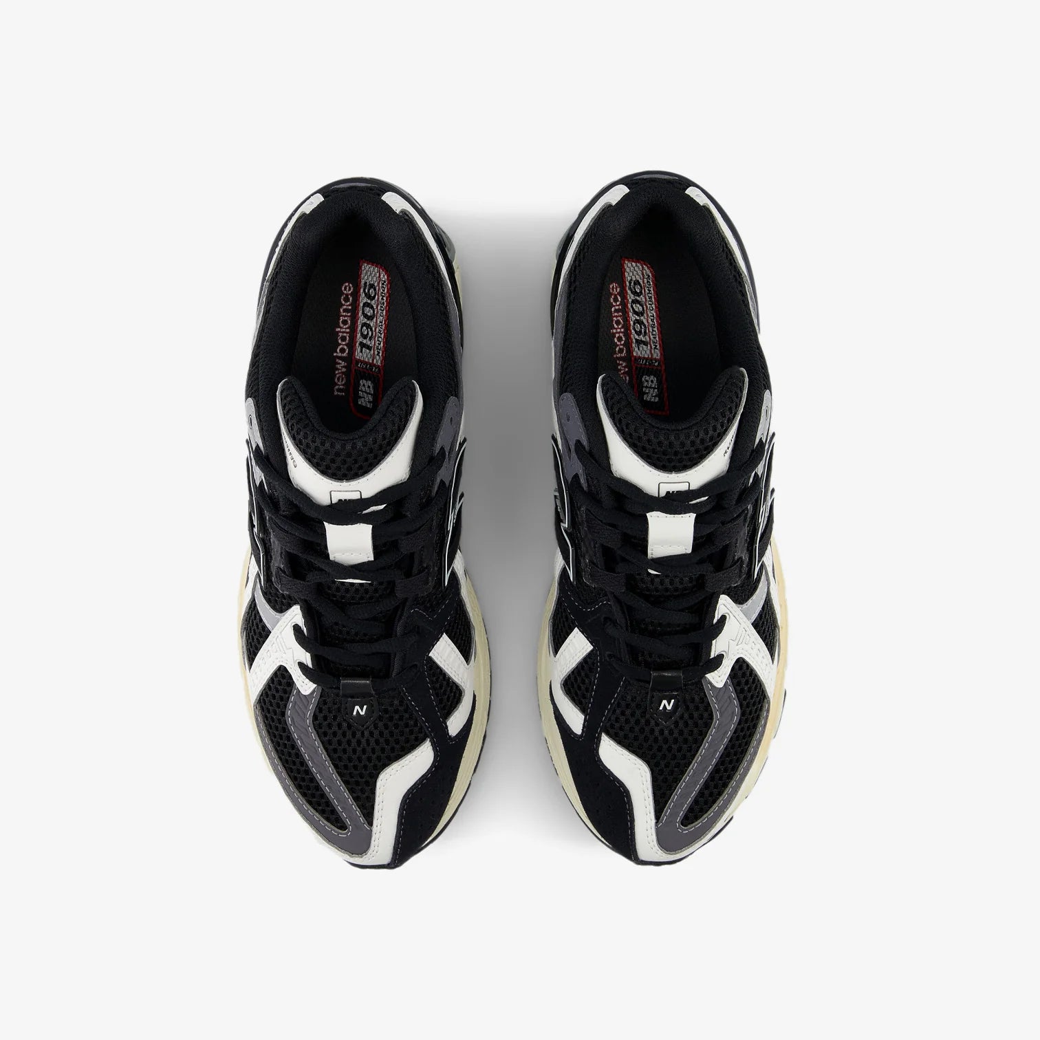 New Balance 1906U Black Sea Salt Magnet