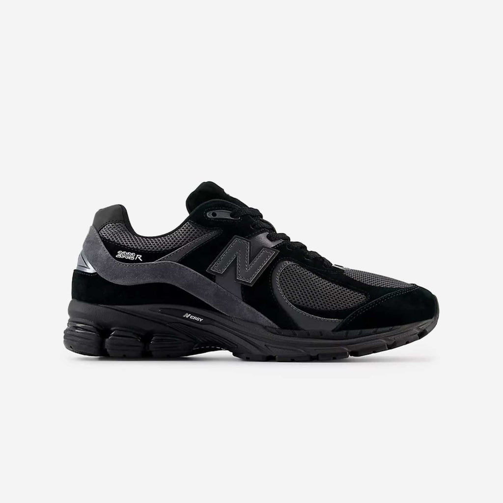New Balance 2002R "Black Dark Grey"